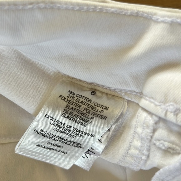 Stretchy white pants. - Picture 5 of 8